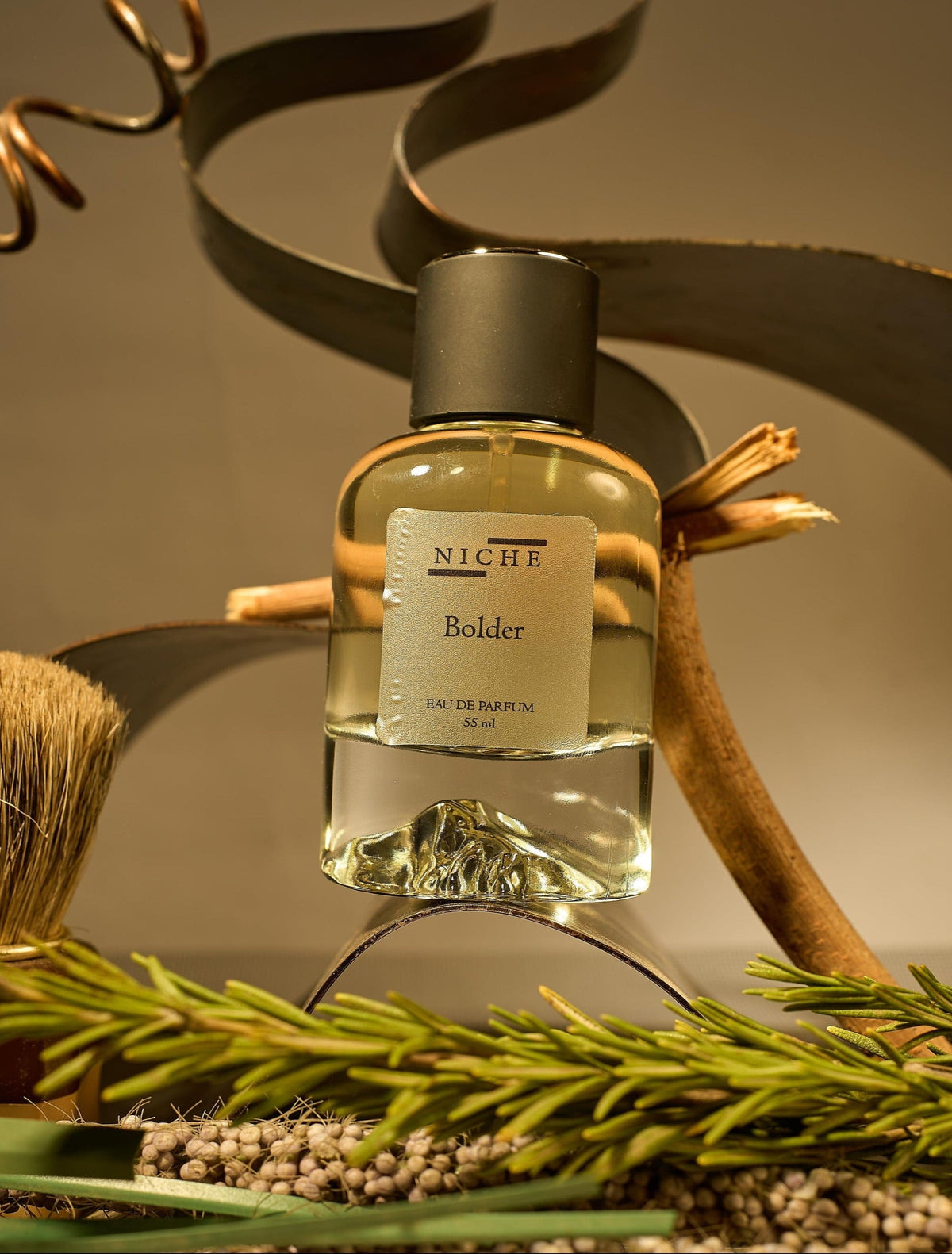 Oud perfume