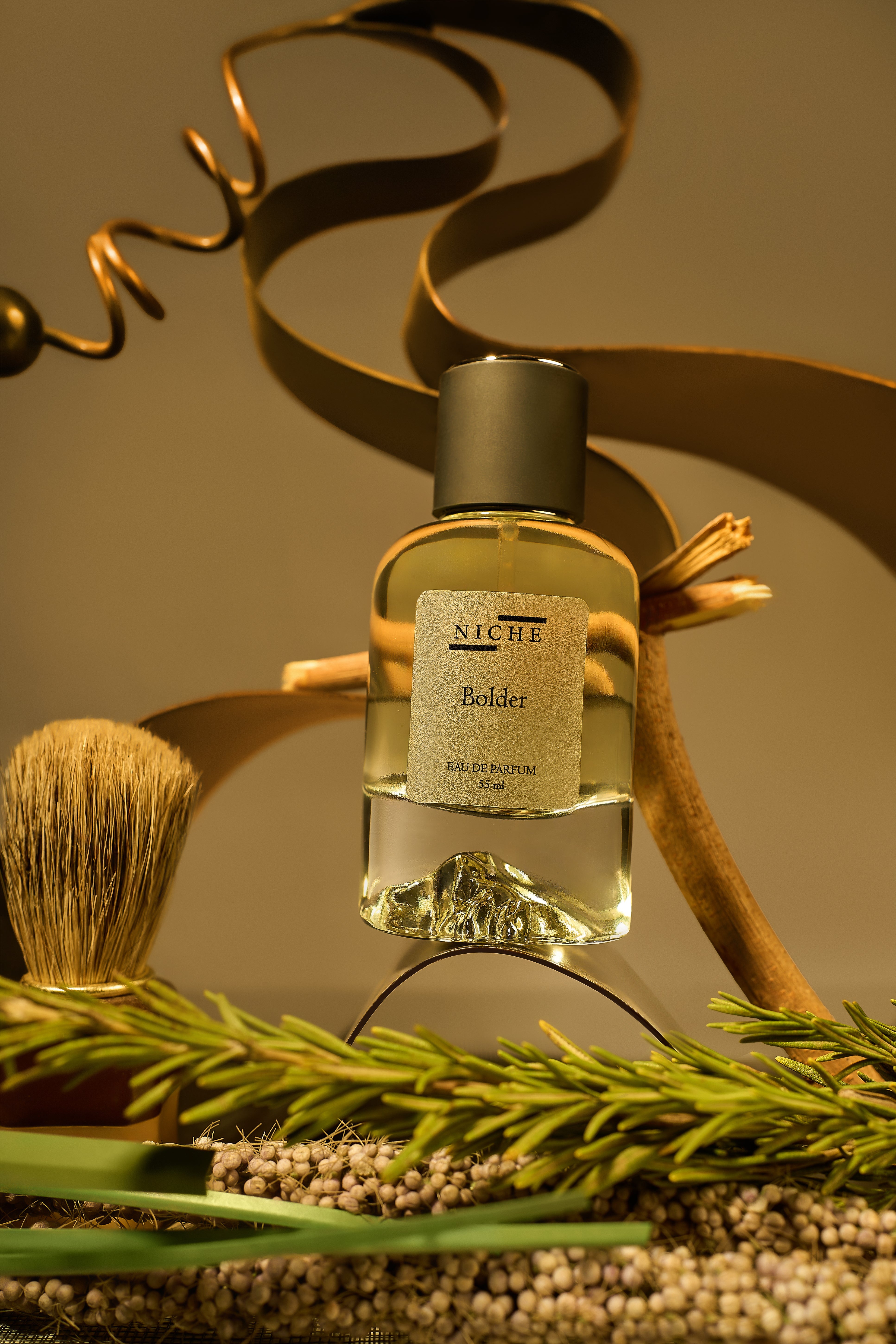 Buy Bold & Commanding Perfumes Egypt | Niche Essences